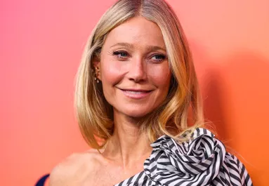 Bikiniben posztolt 18 éves lányával Gwyneth Paltrow - Élő klónok - Fotók