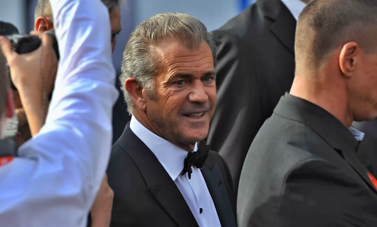 32 éves lett, szemtelenül jóképű Mel Gibson fia - Fotók