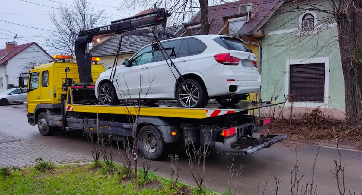 István és Szabolcs a luxusterepjárótól is elbúcsúzhatott - Lecsaptak rájuk a zsaruk - Fotók