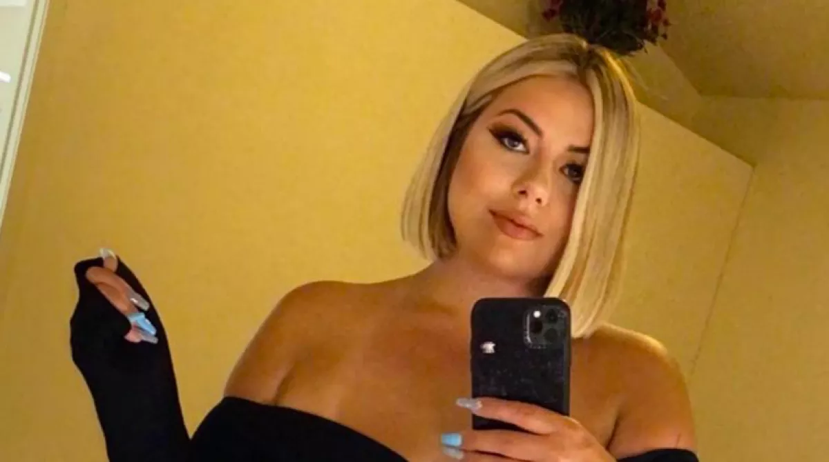 "Undorító" - írják ennek a lánynak, pedig már 21 milliót költött plasztikára - Fotók