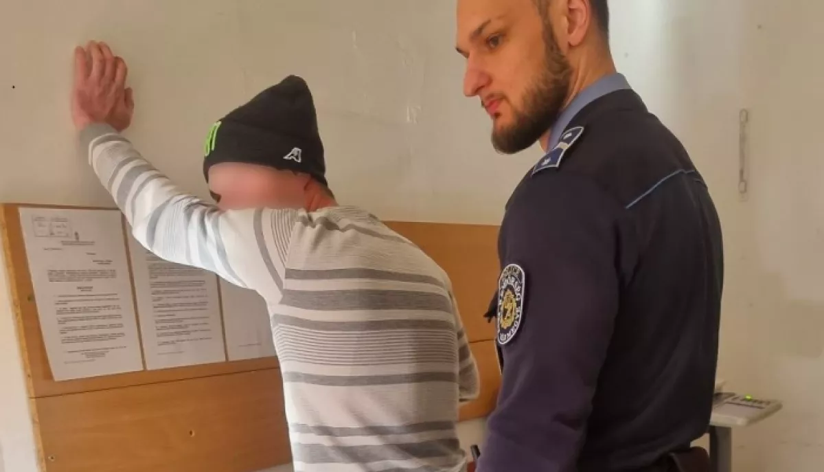 A rendőrök sem hittek a szemüknek: így ment a kihallgatására a napkor férfi, akit előző nap ittas vezetésen kaptak - Fotók