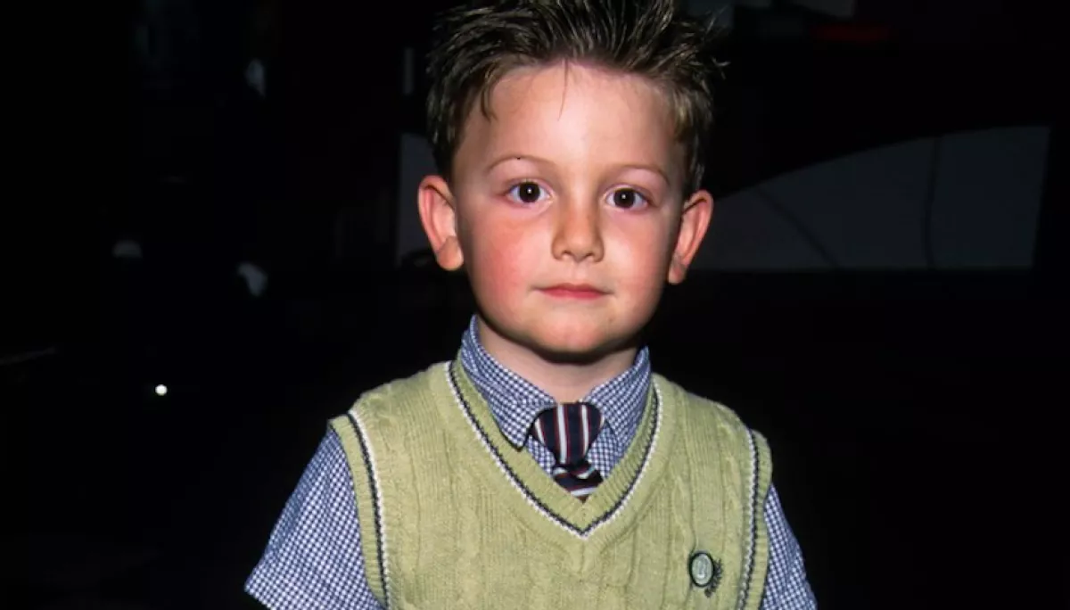 Hajléktalanszállón élt: 27 évesen hunyt el a New York rendőrei gyereksztárja - Fotók