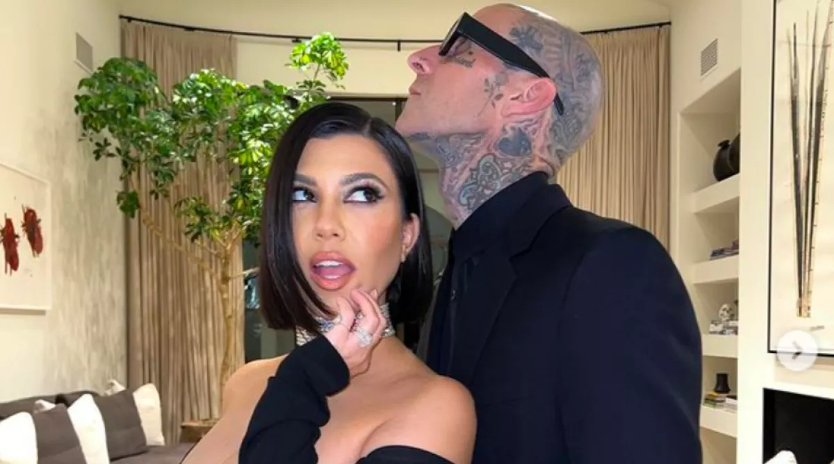 Csak az új külsejét mutatta meg Kourtney Kardashian, sokan aggódnak egy apró részlet miatt - Fotók
