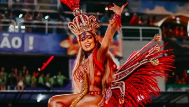 Bikiniben fotózta le egy paparazzi Neymar húgát, aki nemrég agyonretusált képeket posztolt a karneválról - Fotók