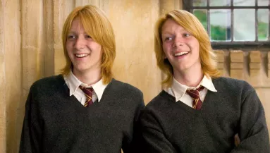 Emlékszel a Harry Potter Weasley-ikreire? Így néznek ki 37 évesen - Fotók