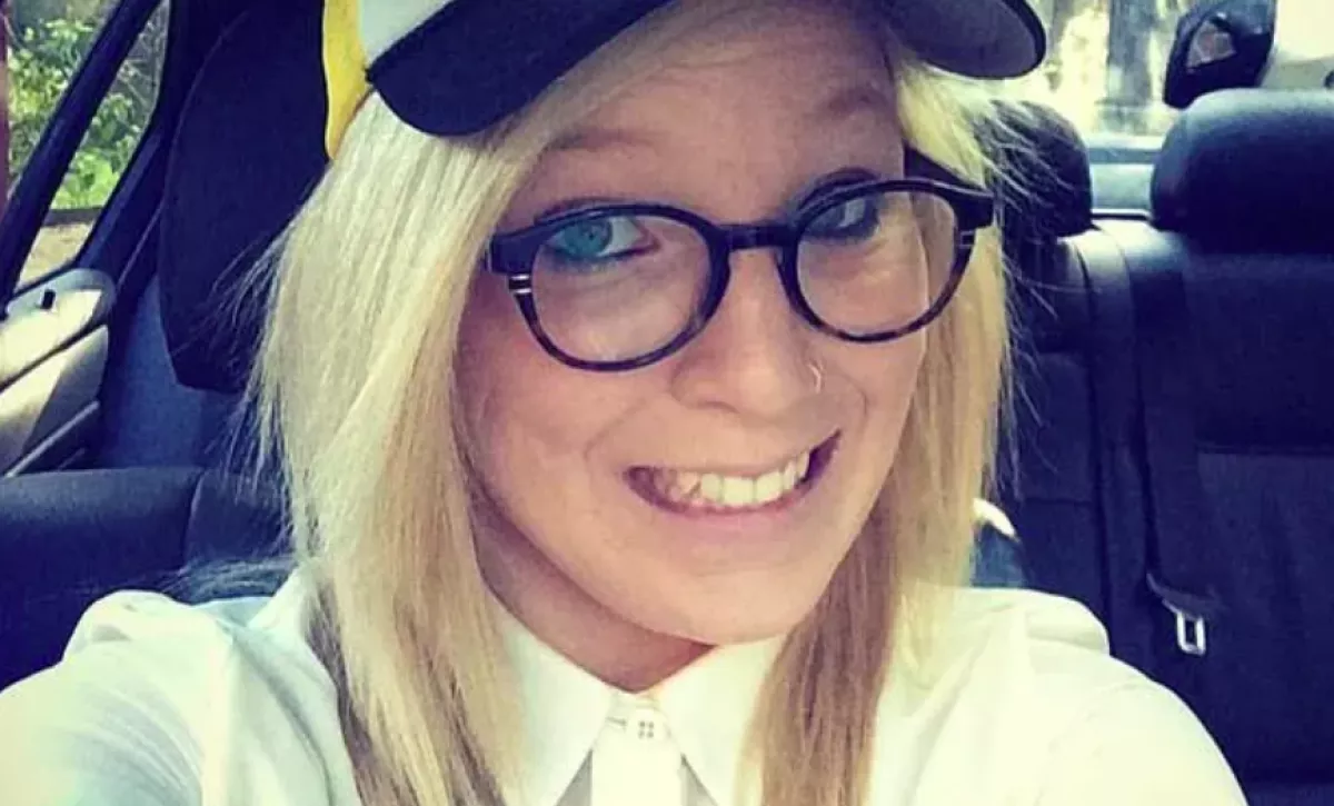 Elcsábította a 16 éves diákját a tanárnő - Ez az új munkája mostantól