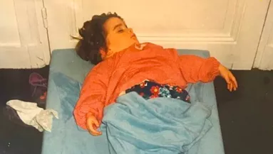 Felismered ezt a cuki kislányt? 33 éves lesz most és az egész világ imádja