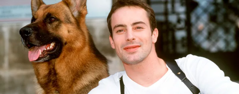 Megdöbbentő bejelentés: két nővel él együtt a Rex felügyelő sztárja - Fotók