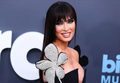 Hihetetlen, milyen szerződést íratott alá Machine Gun Kellyvel Megan Fox miután kibékült vele - Fotó