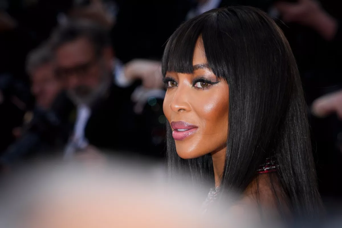 Meztelenruhákban gáláznak a sztárok Cannes-ban - Mutatjuk a legmerészebbeket - Fotók