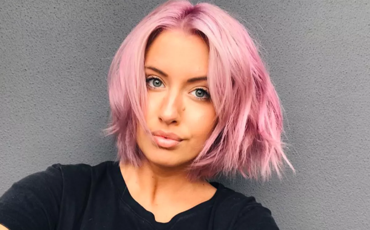 Halálos beteg unokaöccsének adományozta a máját a modell, ami ezután történt a testével, mindent megváltoztatott - Fotók