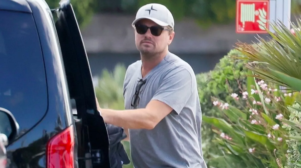 Fotók leplezik le: ez a 22 éves nyakigláb modell az apatestű Dicaprio aktuális csaja - Fotók