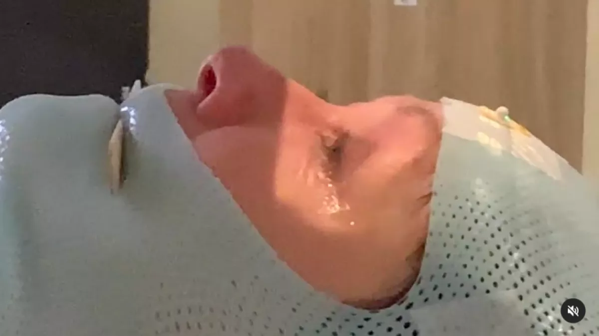 "Ilyen a rák!" - Drámai képek a Bűbájos boszorkák végstádiumú sztárjáról