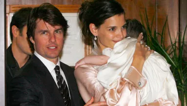 18 éves lesz Tom Cruise-ék lánya - A rajongók összevesztek, kire hasonlít - Fotók