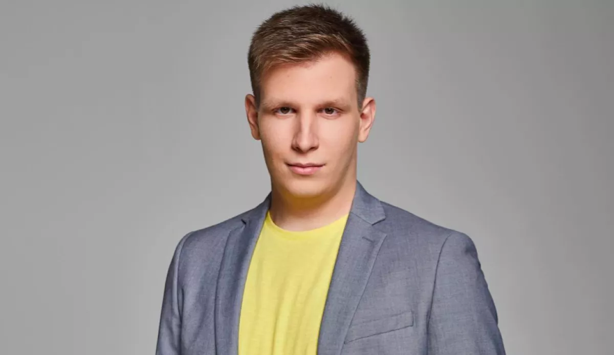 "Itt vannak a szüleim?" - kérdezte a Heti Napló riportere a pódiumiról: aztán váratlan dolog történt 