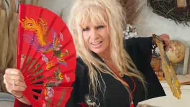 "Minden bordám is megvan, a mellem is igazi" - nekiestek Bíró Icának a bikinis képe alatt - Fotó