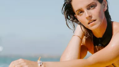 Photoshop baki? Emma Watson ruhája zavarba hozza a világot - Fotó