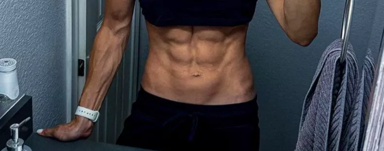 "Nagyon csúnya ez a test!" - Friss fotója alatt estek neki Polgár Krisztának - Fotó