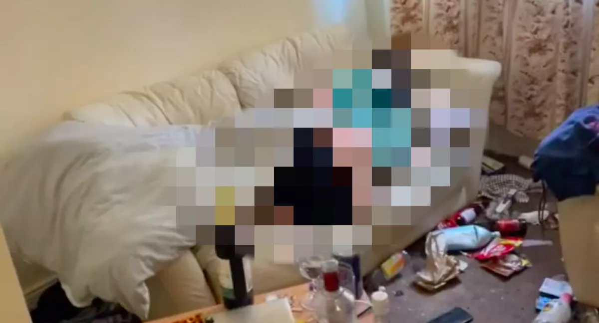 Megmutatta az ingatlanos a lakást a nőnek: ami fogadta, az az egész világot sokkolja - Videó