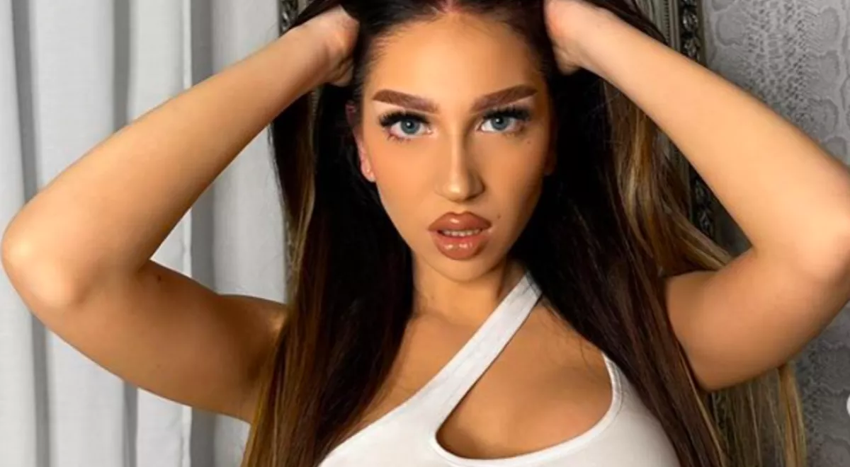 Behányt és futva menekült az étteremből a srác, amikor a randin a lány elárulta neki a titkát - Fotók