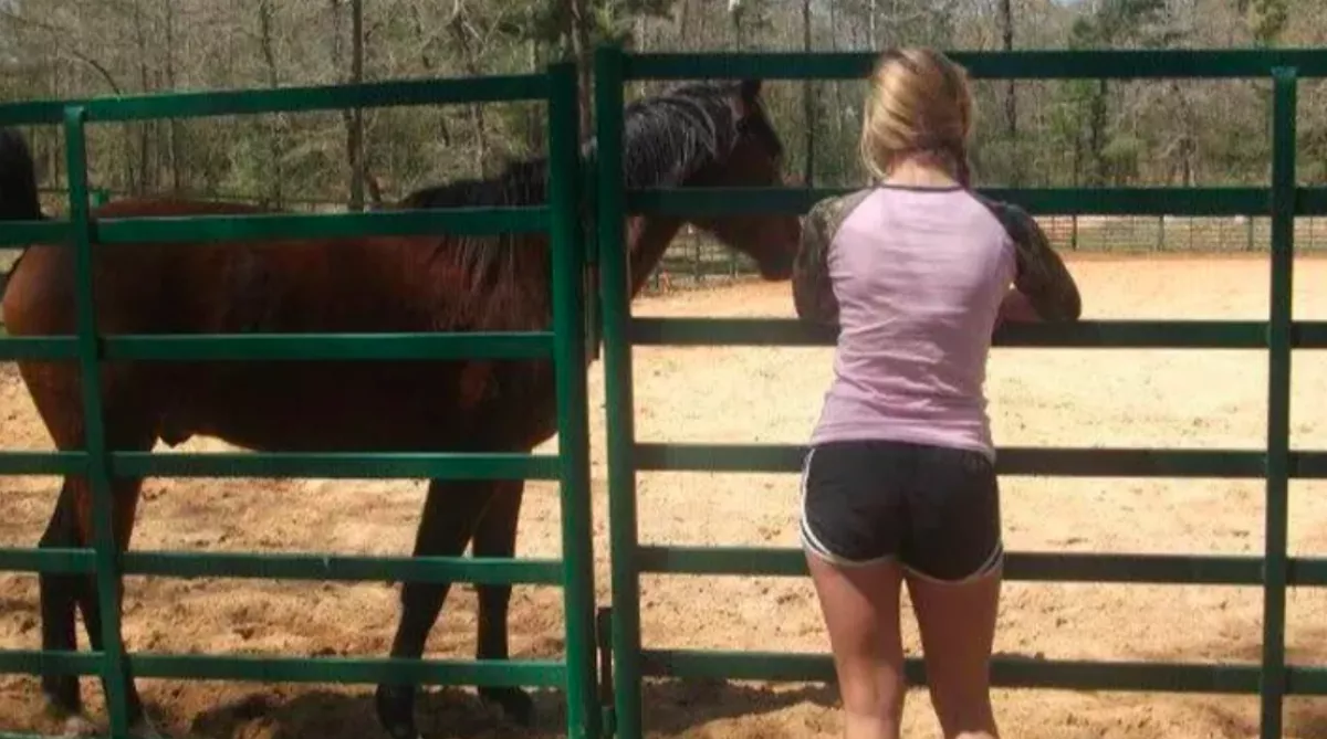 Megfájdult a lány feje az arckezelés után: ezzel vette kezdetét egy rémálom - Fotók