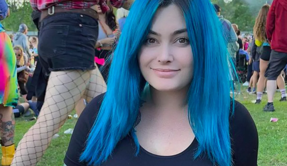 Miután megcsalta a párja: Lola elcsábította exe húgát - Fotók