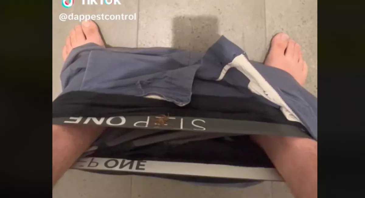 Bizsergést érzett a férfi a gatyájában, amit odabent talált, az mindenki rémálma - Videó