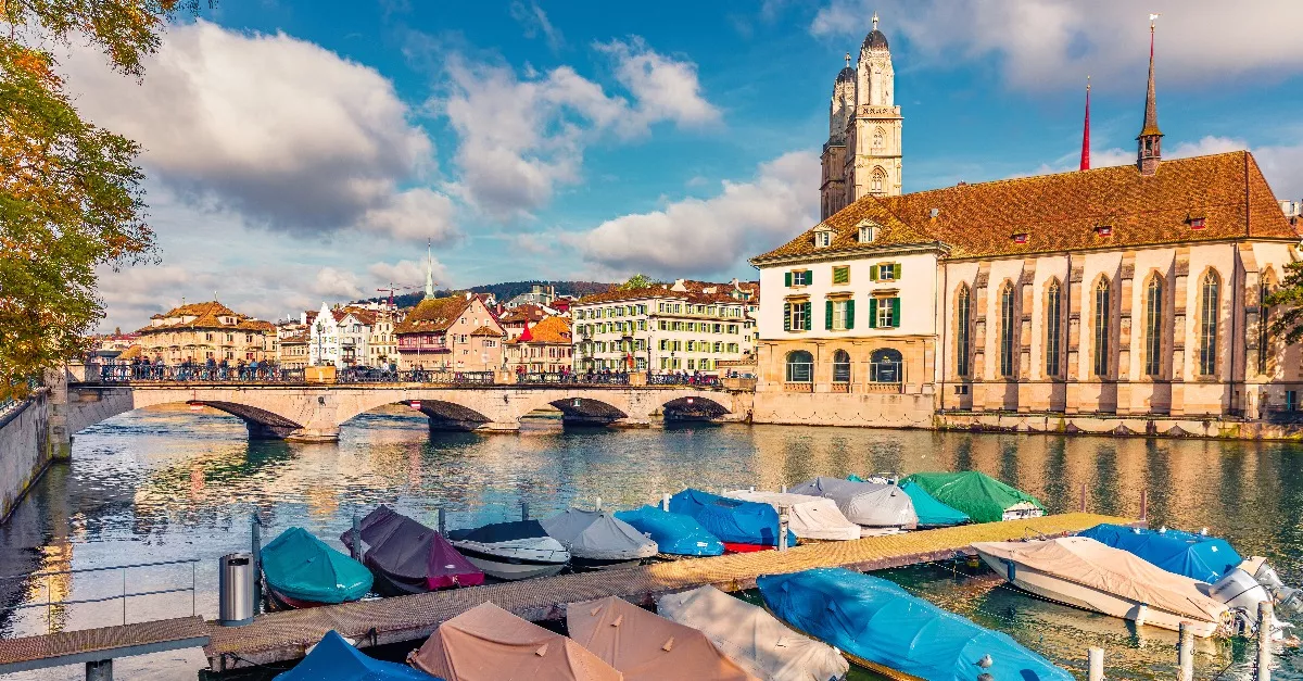 Top 10: Európában van a világ leggazdagabb országa - Ingyen utazhatnak ott a turisták is - Fotók