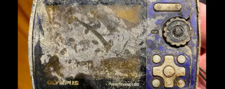 Egy régi fényképezőt talált a folyóban a horgász: a fotók nem mindennapi történetről mesélnek - Fotók