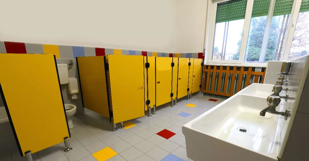 18 évesen jött rá a lány: egész életében rosszul használta a WC-t