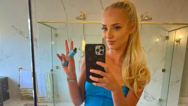 Apjakorú milliárdossal jött össze a Tinderen a 24 éves lány: kastélyban él és terhes - Fotók