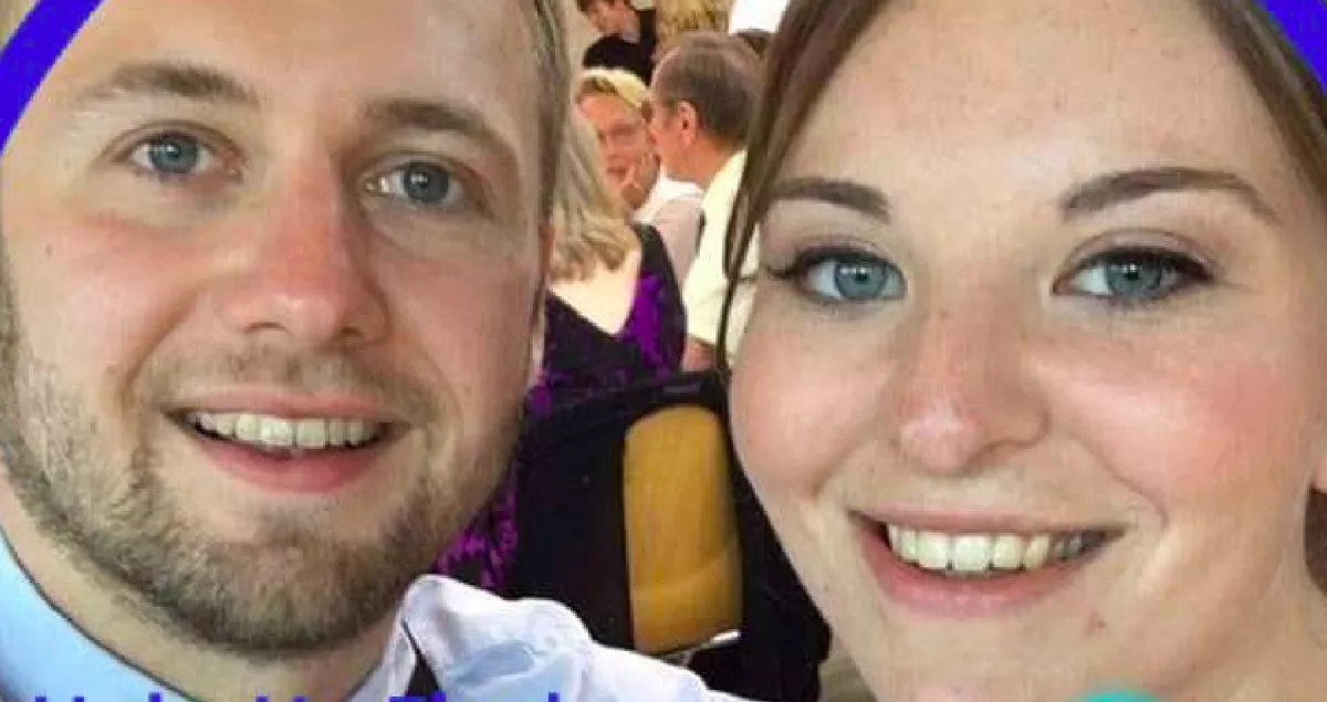 Megdöbbent a házaspár, amikor először megnézte az esküvői videójuk vágatlan felvételét