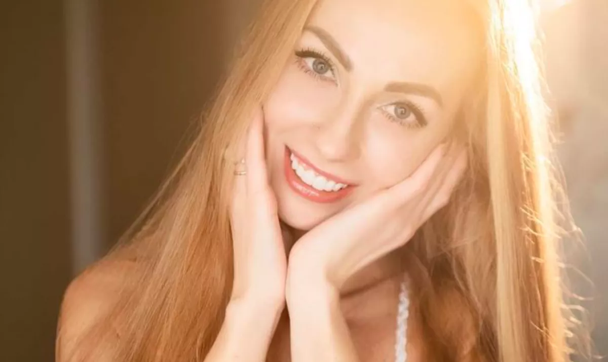 32 éve nem vágatta le a haját az ukrán Aranyhaj - Pikáns képeivel a net sztárja - Fotók