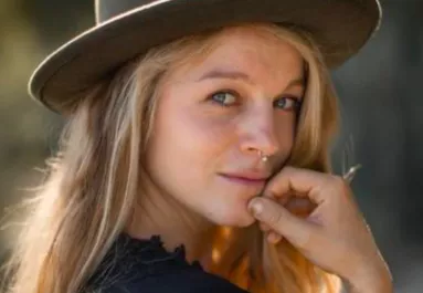 Megjöttek a képek: férjhez ment a TV2 sztárja - Fél évvel az eljegyzés után