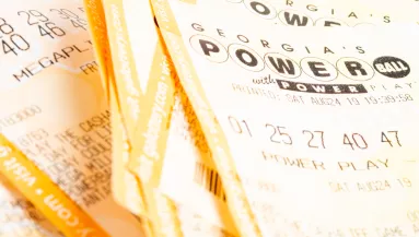 14 milliárdot nyert a lottón a nő: amit ezután tett, még a polgármesterét is meghatotta