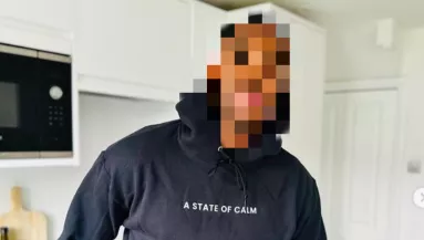 Ő a legnépszerűbb férfi a Tinderen - Hihetetlen, hogy szedte most fel egy nő - Fotók