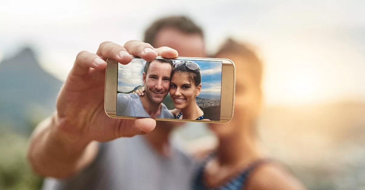 Tanulmány készült: 3 ok, hogy a szerelmed legyen a telefon háttérképed