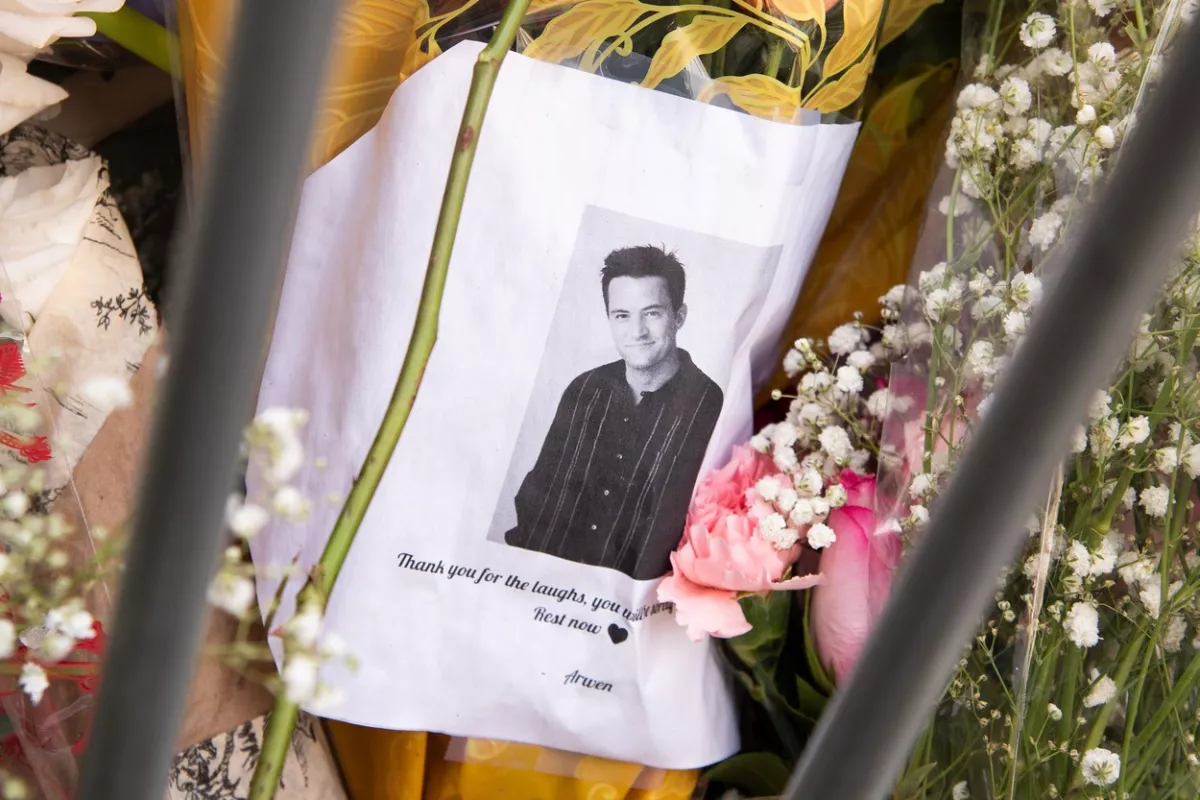 Kiderült ki örökli Matthew Perry 40 milliárdos vagyonát - Felesége, gyereke nem volt