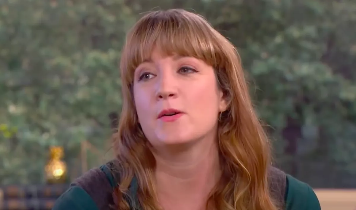 Miután megcsalta magát, szakított magával a nő, aki magával volt házas - Videó