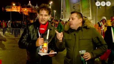 Élő adásban lépett oda az ATV riporteréhez a focidrukker: amit mondott, arra senki nem számított - Videó