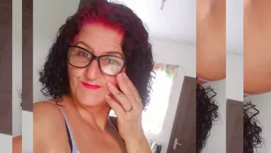 Használtan vett a nő egy kanapét: amit benne talált, az egész életére hatással lett - Fotók