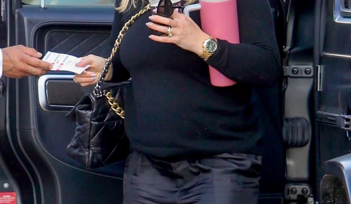 Először fotózták le: negyedik gyermekét várja a magyarok kedvenc színésznője