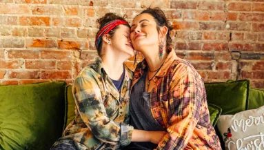 Ritka szindróma miatt: Alexandra mindenkit szeret és megölelne - Fotók