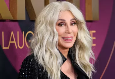 Elárulta a fiatalsága titkát a 77 éves Cher