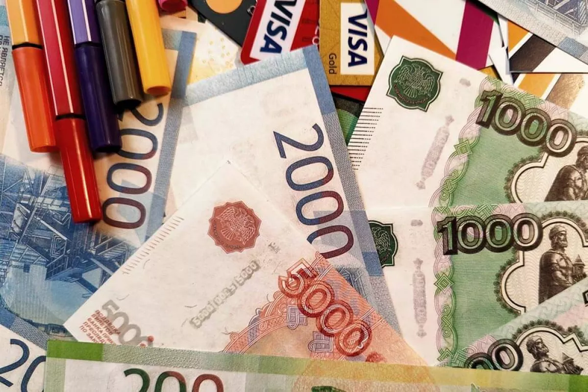 A dinamikus devizaváltás előnyei a vásárlók és a kereskedők számára