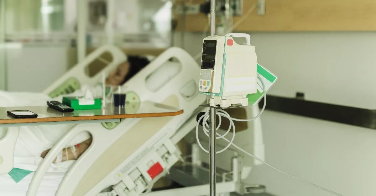 Kék lábakkal rohant a sürgősségire a terhes nő: amit az orvosok felismertek, attól elállt a lélegzete - Videó