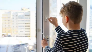 Áram és fűtés nélkül, egyedül élt egy 9 éves kisfiú - Hihetetlen, miért