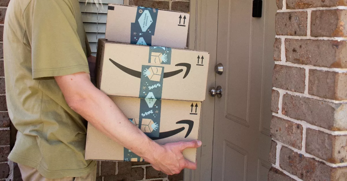 Legégett a lány háza: arcátlanság, amit az Amazon-futár ezután tett - Videó