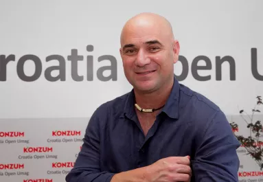 "Daddy Rock" - Elárulta különös nyakláncának titkát Andre Agassi - Fotók