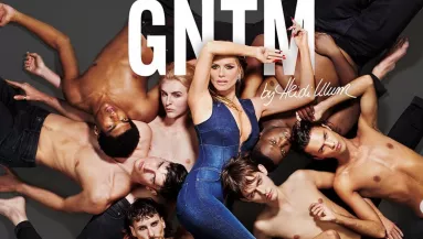 Heid Klum az év photoshop bakijával ég a neten - Fotó